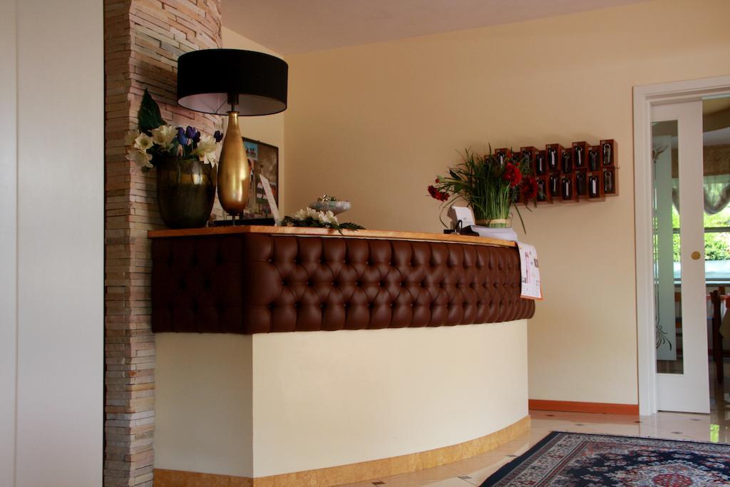 Hotel Monica Cervia Exterior foto
